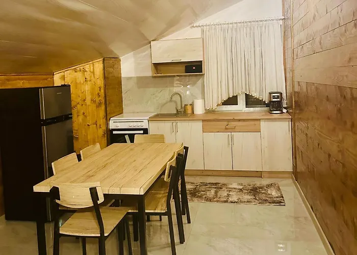 Casawyw 4 Cu 5 * Craiova